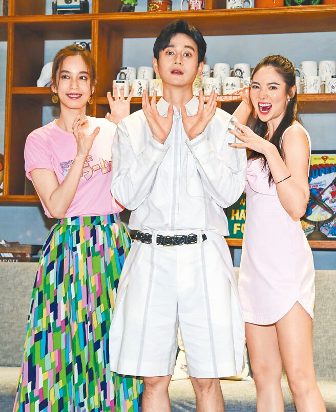 刘冠廷（中）在《爱情发生在三天后》与陈庭妮（左）、谢沛恩有许多争执吵架戏。（陈俊吉摄）