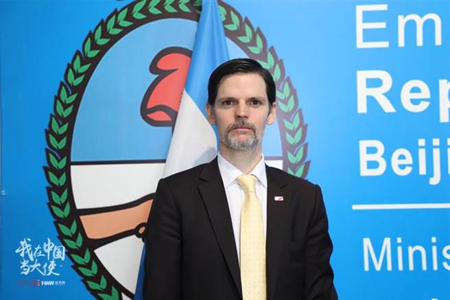 阿根廷驻中国大使牛望道：阿根廷希望尽快成为金砖国家大家庭一员。（人民日报）