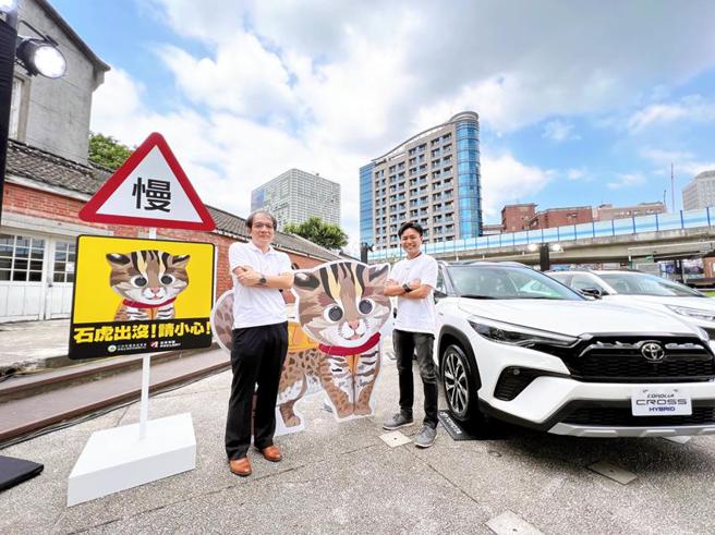 （GARMIN亚洲总经理王正伟（左）与GARMIN亚洲汽车事业群总经理沈致玮（右），邀全台车主一同守护台湾石虎与珍稀动物。图／厂商提供）