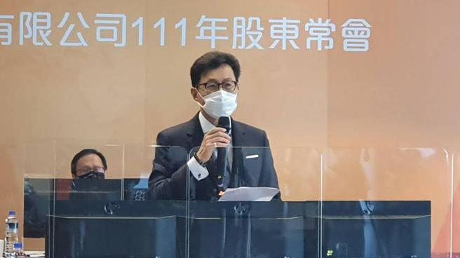 （台灣大23日召開股東會，董事長蔡明忠表示，樂見產業整併，從未反對產業繼續整併，也提醒對此有所質疑的同業，過去台灣大合併東信電訊時「他們也曾提起過異議」，回嗆遠傳董事長徐旭東。圖／林淑惠）