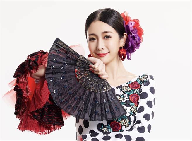 Albee自掏腰包苦練佛朗明哥舞。（果陀劇場提供）