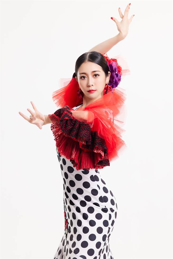 Albee自掏腰包苦練佛朗明哥舞。（果陀劇場提供）