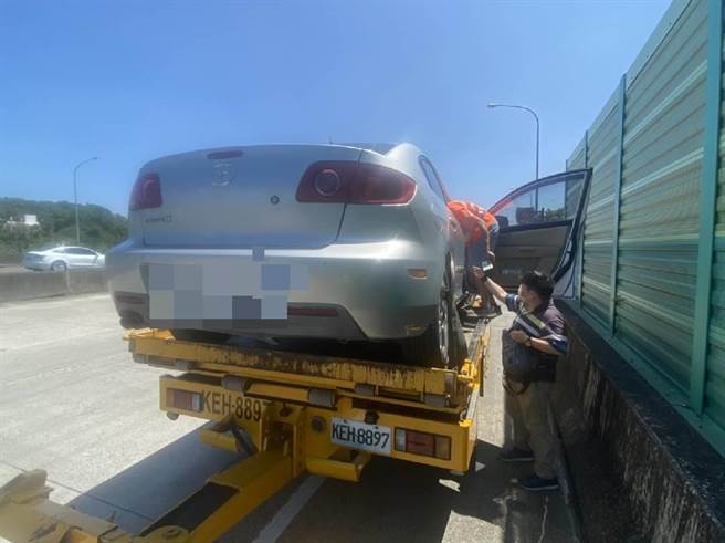 第2起事故也是追撞缓衝车。（翻摄照片／李京升苗栗传真）