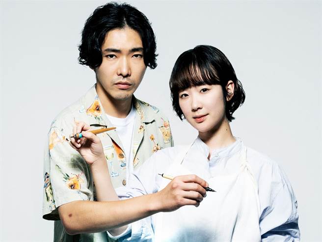 黑木华（右）和柄本佑在《偷情连载中》化身漫画家夫妻。（CATCHPLAY提供）