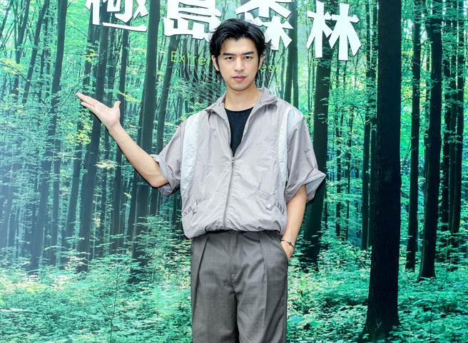 陈柏霖首度挑战实境节目《极岛森林》。（粘耿豪摄）