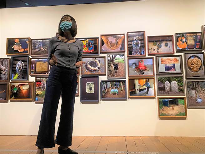 歷经2年，国立台湾史前文化博物馆将于25日部分开放。图为馆方人员解说导览。（蔡旻妤摄）