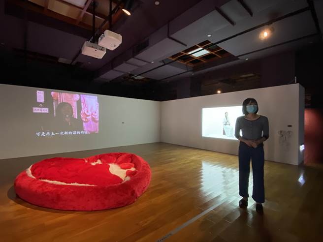 歷经2年，国立台湾史前文化博物馆将于25日部分开放。图为馆方人员解说导览。（蔡旻妤摄）