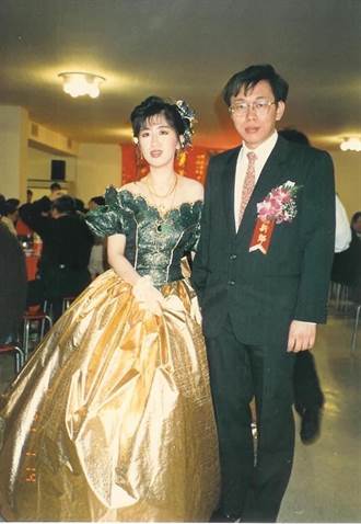 新竹35年餐廳「家欣樓」倒閉 竟釣出他們結婚照 網跌破眼鏡