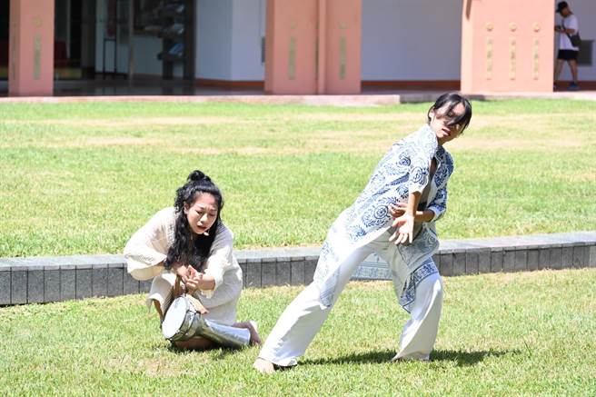 愛與希望2022世界女藝匯流藝術祭分別在台東美學館、美術館及史前館展出上百件作品。（台東縣府提供／蔡旻妤台東傳真）