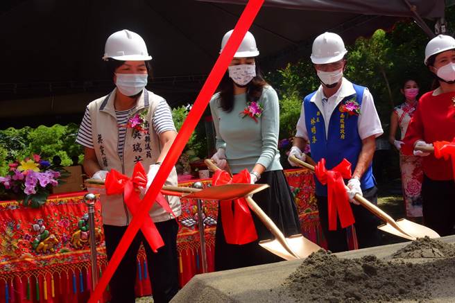 「鹿谷都市计画12号道路危险瓶颈路段改善工程」26日盛大举办开工动土典礼。（南投县政府提供／冯惠宜南投传真）