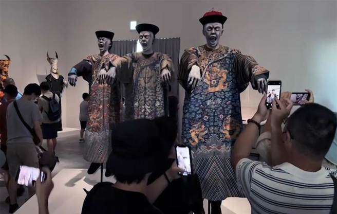 湘西赶尸所在的《幽灵狩猎》区，挤满打卡拍照的人潮。（资料照／洪荣志摄）
