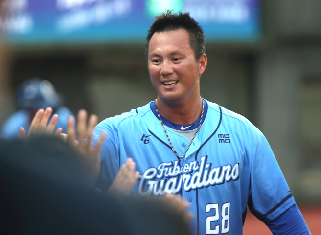 富邦悍将高国辉相隔月于重回一军。（郑任南摄）