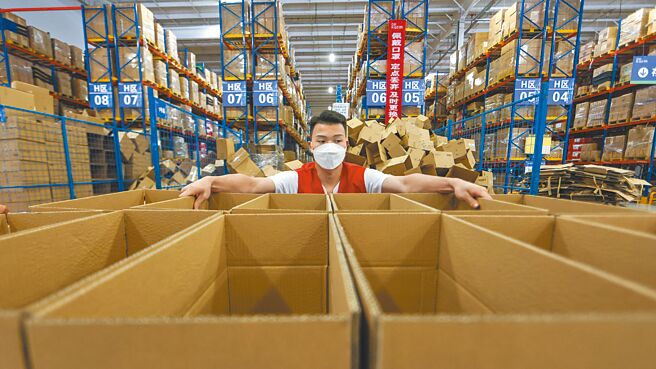 靜悄悄的618 圖╱新華社