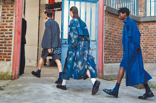 少了过去常见的彩虹条纹，这季的Paul Smith更多了不一样的幽默感。（Paul Smith提供）