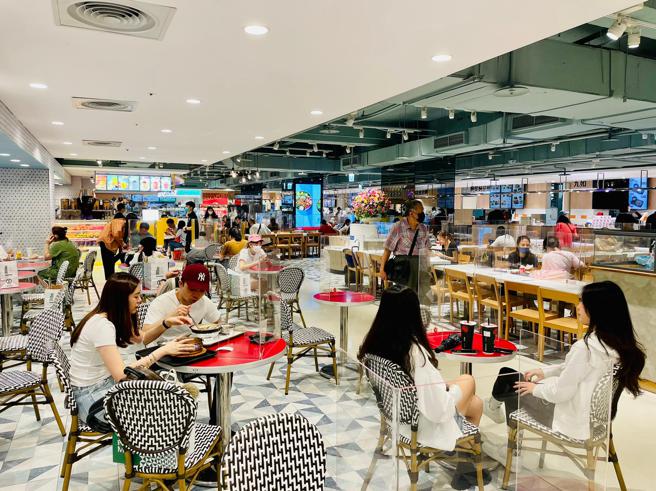 SOGO台北館近來來客數與買氣回升，喜迎年中慶活動。（SOGO提供）