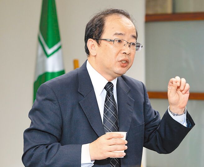 2015年9月2日台北市／针对马政府募兵制跳票，民进党中常会2日听取智库国防政策谘询小组召集人陈文政就改良式募兵制做专案报告，以期能在未来全力解决现行募兵制面临的问题。（本报资料照片）