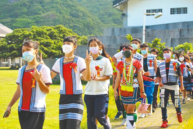 台东县兰屿高中与林业试验所合作，民族教育成果丰硕。（台东县府提供／蔡旻妤台东传真）