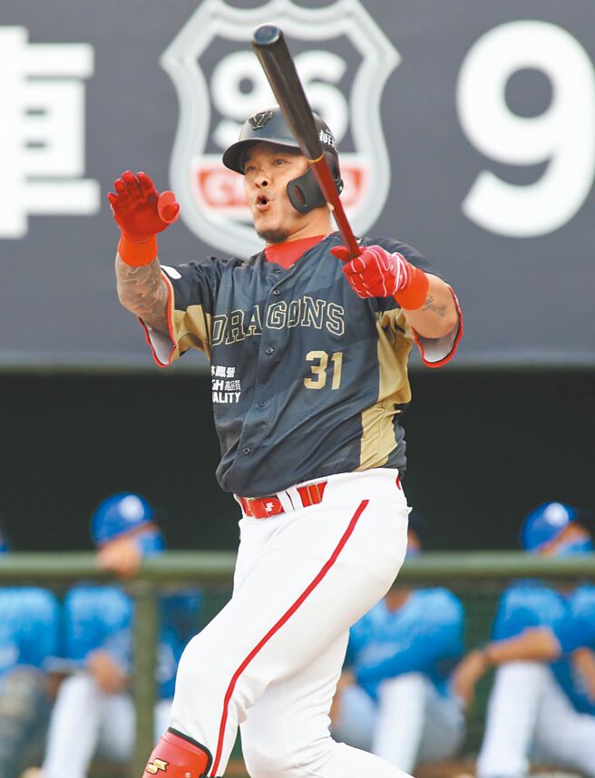 味全龙林智胜单场4支3且有3得分，获选单场MVP。（郑任南摄）