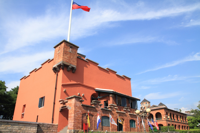 你知道淡水阿给，但你瞭解淡水过去作为商港的歷史吗？让我们透过闯关游戏带你步步解锁淡水过去的金华年代。(示意图／shutterstock)