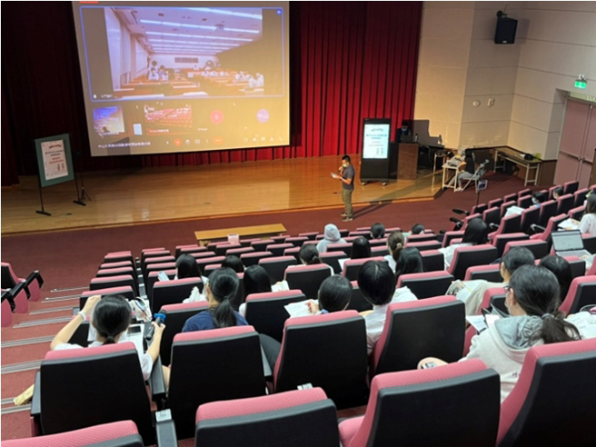 臺北市立中山女高与日本住吉高校共同线上英语成果发表。(照片/中山女高提供)