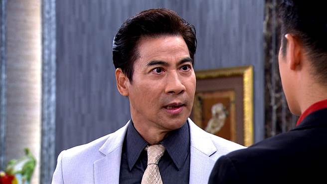 翁家明戲裡戲外都是女兒傻瓜。（三立提供）