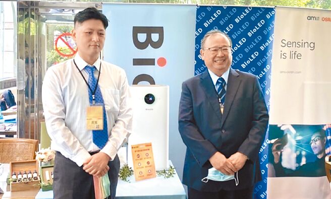 华兴集团董事长刘守雄（右）、艾迈斯欧司朗台湾总经理Alan Chung（左）。图／郭静芝