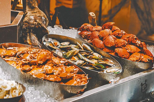 典华看准台湾人爱吃海鲜，积极筹备全新「海鲜蒸气锅」餐厅。图／业者提供