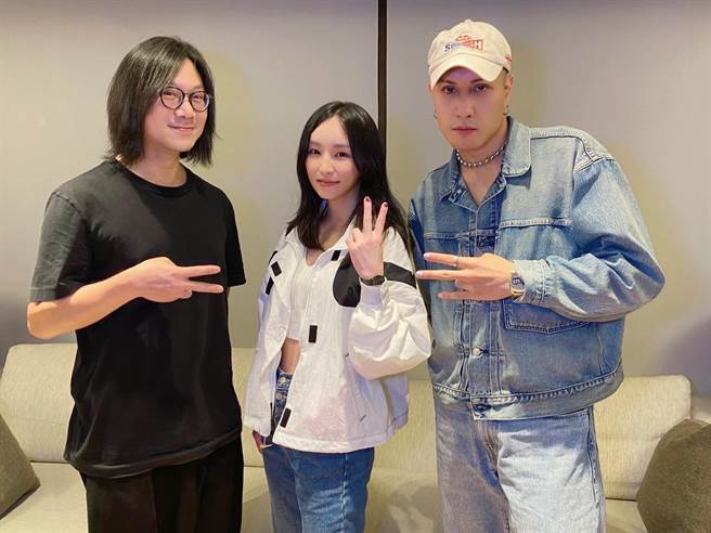 法蘭新歌邀來YELLOW黃宣合唱，瑪莎擔任製作人。（相映國際提供）