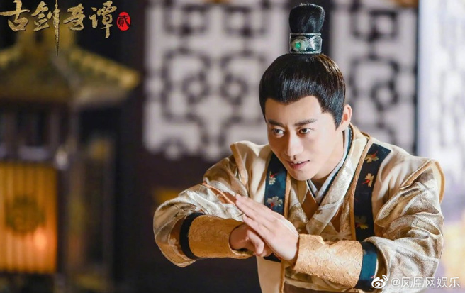 大陆男演员季东燃先前曾演出多部古装戏。（图／微博@凤凰网娱乐）