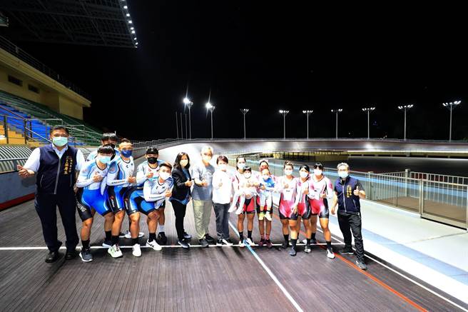 市长卢秀燕积极完善运动环境与人才培育。（台中市政府提供）