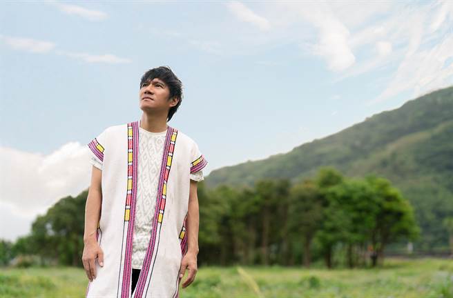 王宏恩以布農族古調詩歌為底，改編再創作成新專輯《Muskun Kata一起我們》。（風潮音樂提供）