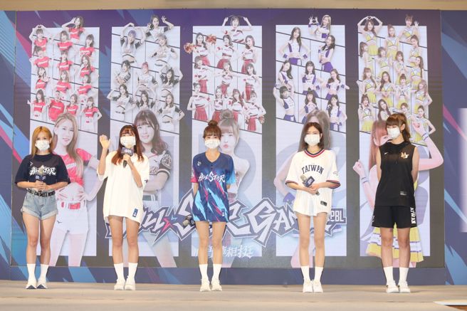 中职5球团的啦啦队成员明星赛也将齐聚现场。（杜宜谙摄）