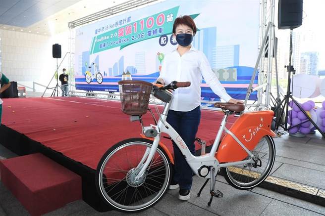 台中市政府交通局率六都之先，推动「微笑单车2.0电辅车(YouBike 2.0E)」。(交通局提供／林欣仪台中传真)