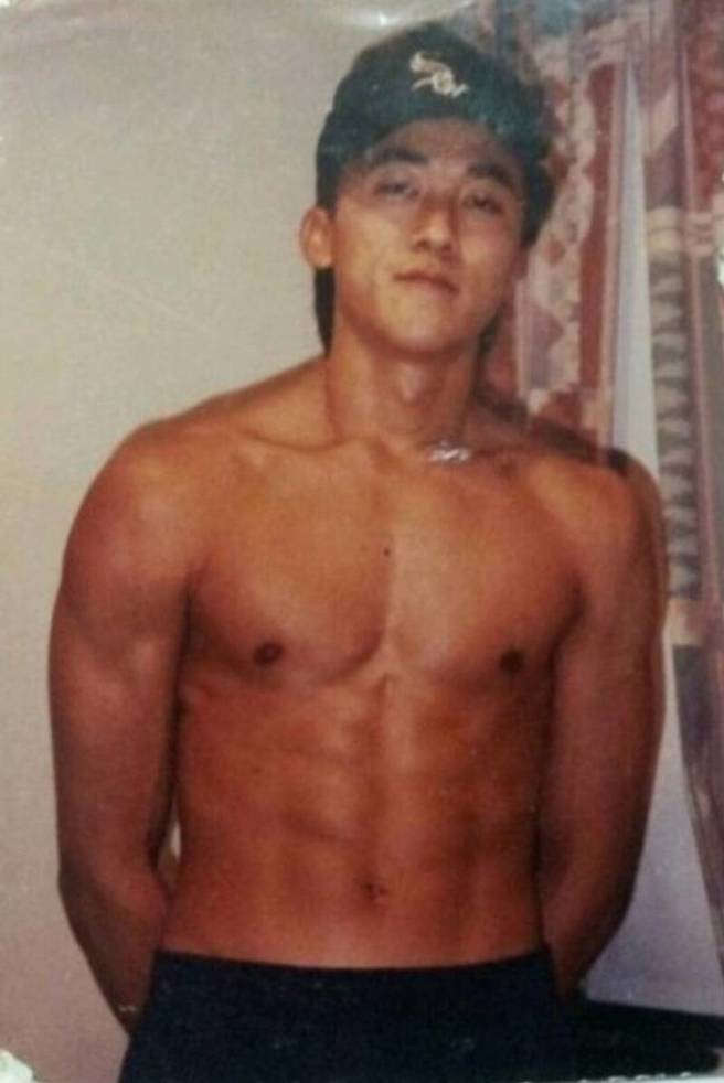 马东石年仅16岁就已经练出一身结实身材，就连顏值也显得相当俊俏帅气。（图／取自Dcard）