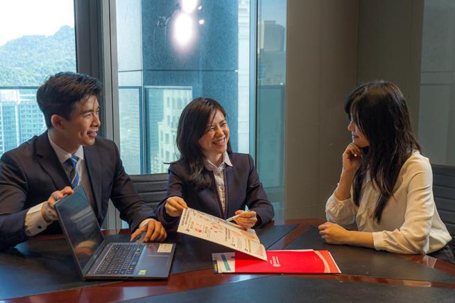 （保險金信託－為保險加上一道鎖，由華南銀行團隊守護您最想照顧的人。圖／華南銀行提供）