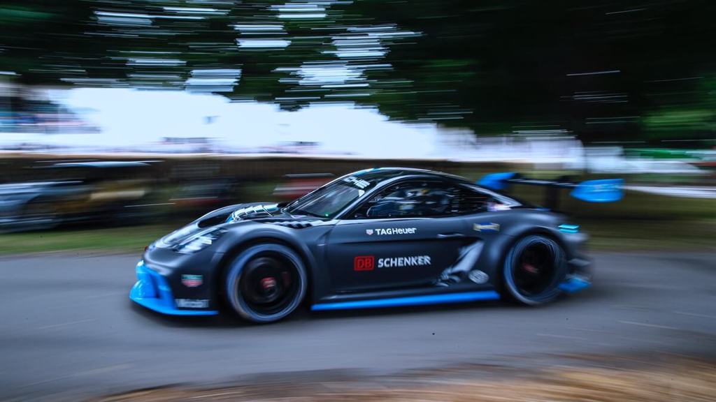 Porsche GT4 ePerformance在古德伍德速度節跑出第二名成績 (圖/CarStuff)