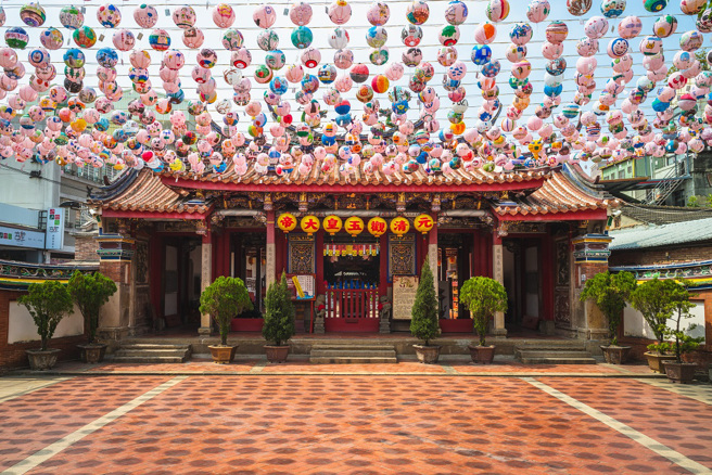 今年国历7月4日为天贶节，民眾可把握机会到庙宇补运、补财库。(示意图/达志影像)