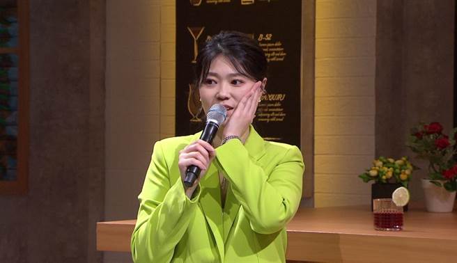 曹雅雯透露与卢学叡初次见面就大聊内心话。（年代提供）