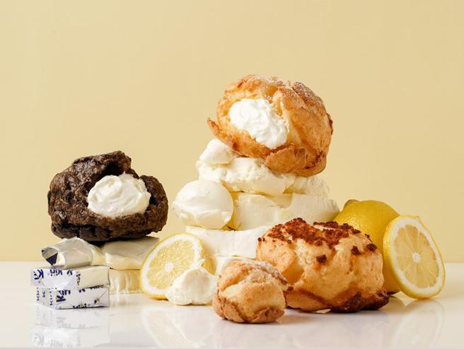 （beard papa’s柠香乳酪泡芙可搭配五种饼皮，包括日式、黑日式、饼乾、菠萝与mini，丰富多样、乳香浓醇。图／beard papa's提供）