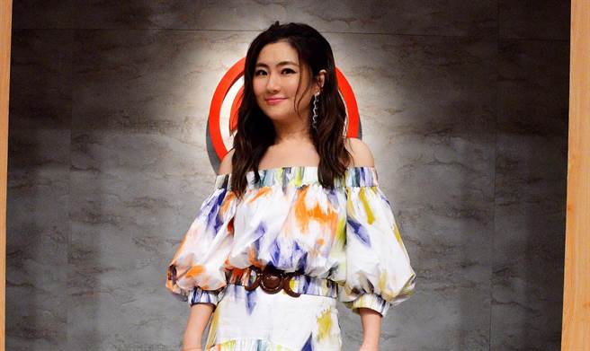 Selina分享曾挑战难度极高的「苦瓜咸蛋」。（卫视中文台提供）