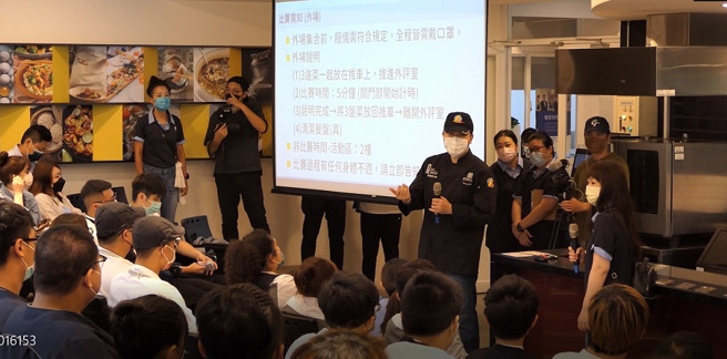 醒吾科大餐旅管理系老师谭得祥，欢迎飨宾伙伴来醒吾科大举办这次活动来好好玩一玩，大显身手展现创意菜色。(醒吾科大提供)