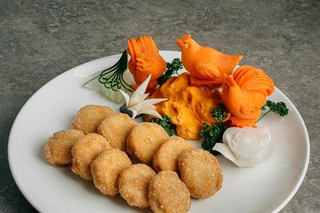 大地酒店復刻皇太子金钱火鸡。（大地酒店提供）