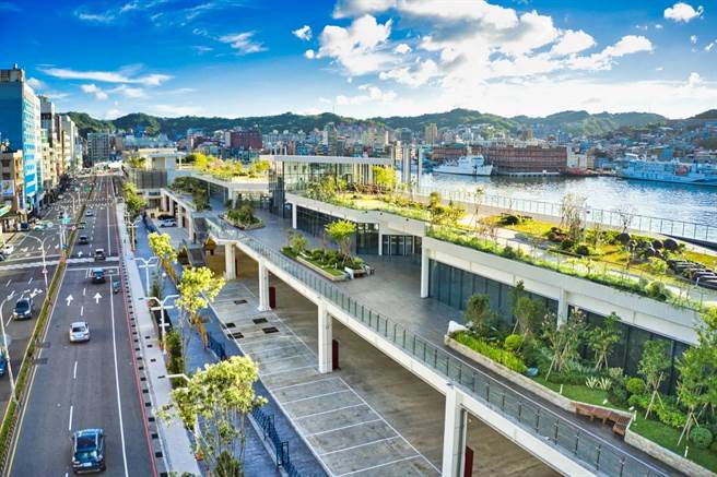 基隆市政府今年訂於「基隆港務分公司-麗都蝶客花園」，舉辦市民聯合婚禮。（基隆港務分公司提供／陳彩玲基隆傳真）