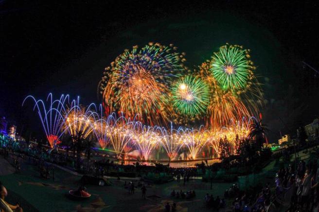 2022澎湖国际海上花火节30日晚间闭幕，将有10分钟施放7000发的花火秀等，为活动画下完美句点。（图/ 中央社）


