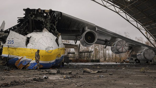 超巨型運輸機An-225毀於戰爭，令人不勝唏噓。(圖/美聯社)
