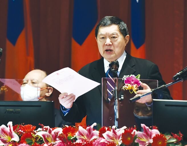 亚洲水泥29日举行股东会，董事长徐旭东主持会议。图／顏谦隆