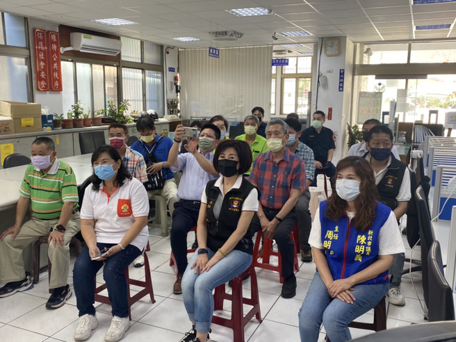 林口警人事布達典禮，地方仕紳踴躍出席觀禮。(林口分局提供)