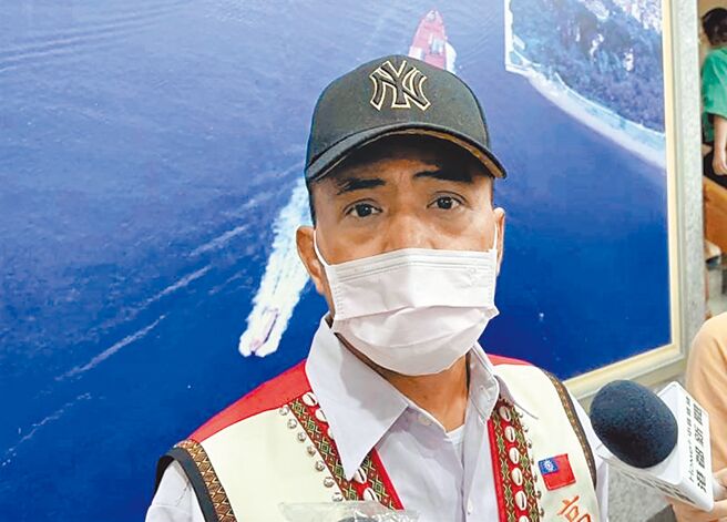 國民黨高雄市議員賴文德於2015至2018年擔任桃源區公所主祕期間，利用職務之便向廠商收賄62萬元，橋頭地院一審法官依貪汙治罪條例之不違背職務收受賄賂罪，判他處有期徒刑7年8月，褫奪公權5年。他昨天受訪時否認收賄，表示會再上訴。（本報資料照片）