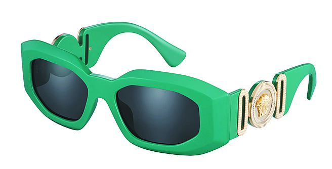 Versace Maxi Medusa Biggie绿色太阳眼镜，1万400元。（Versace提供）