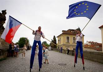 捷克接任歐盟輪值主席國 重點關注烏克蘭與能源安全問題